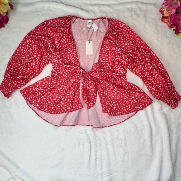 Floral tie front top - Picture 3 of 16